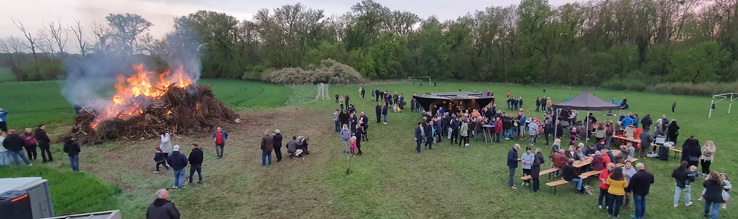 Elbenauer Osterfeuer von oben gesehen